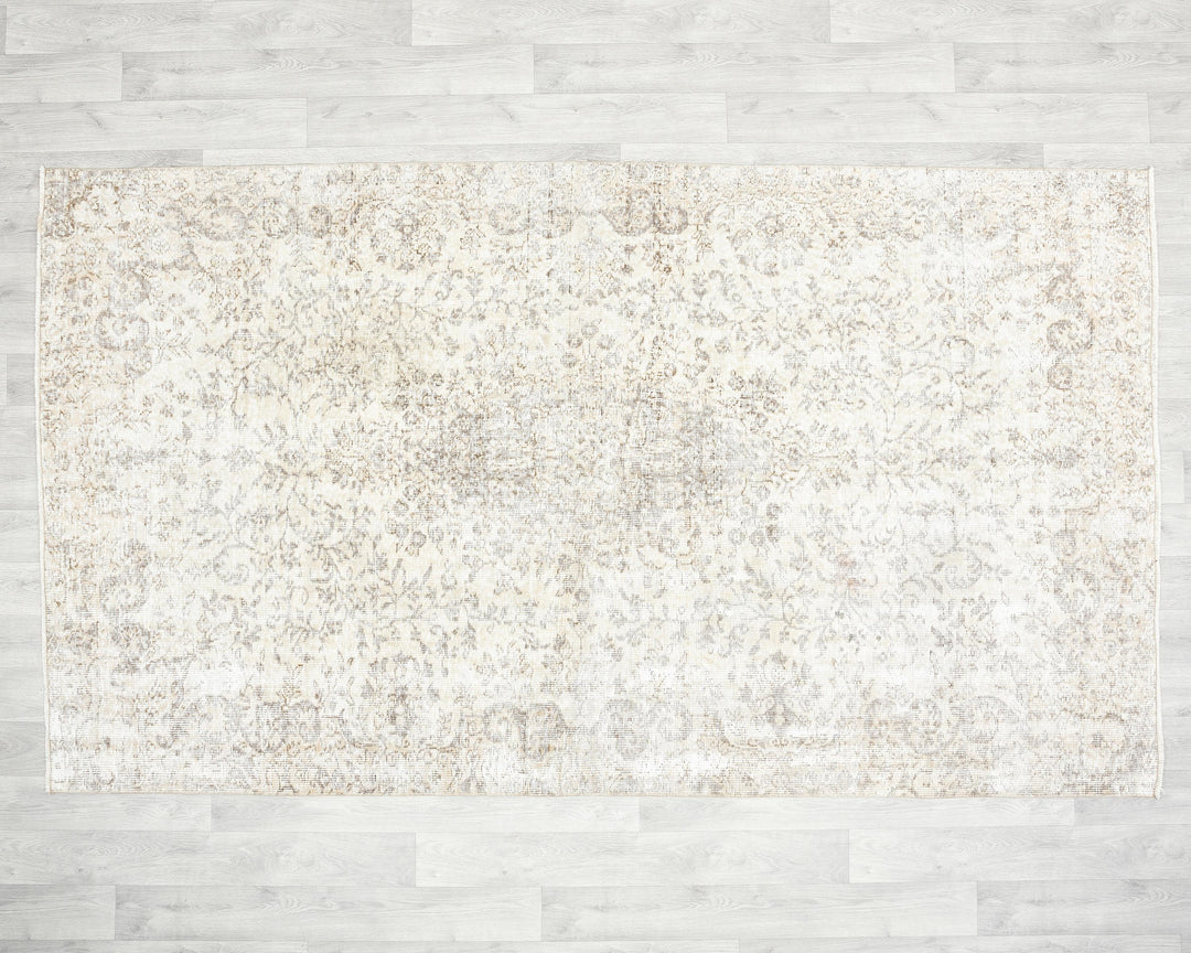 Beige Oushak Rug 4' 11" x 8' 7" | No. VR83572