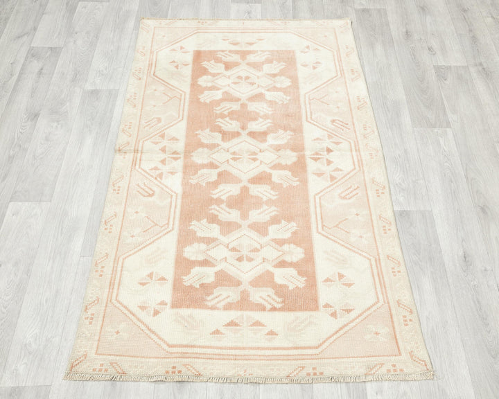 Faded Oushak Rug 2' 10" x 4' 7" | No. VR77783