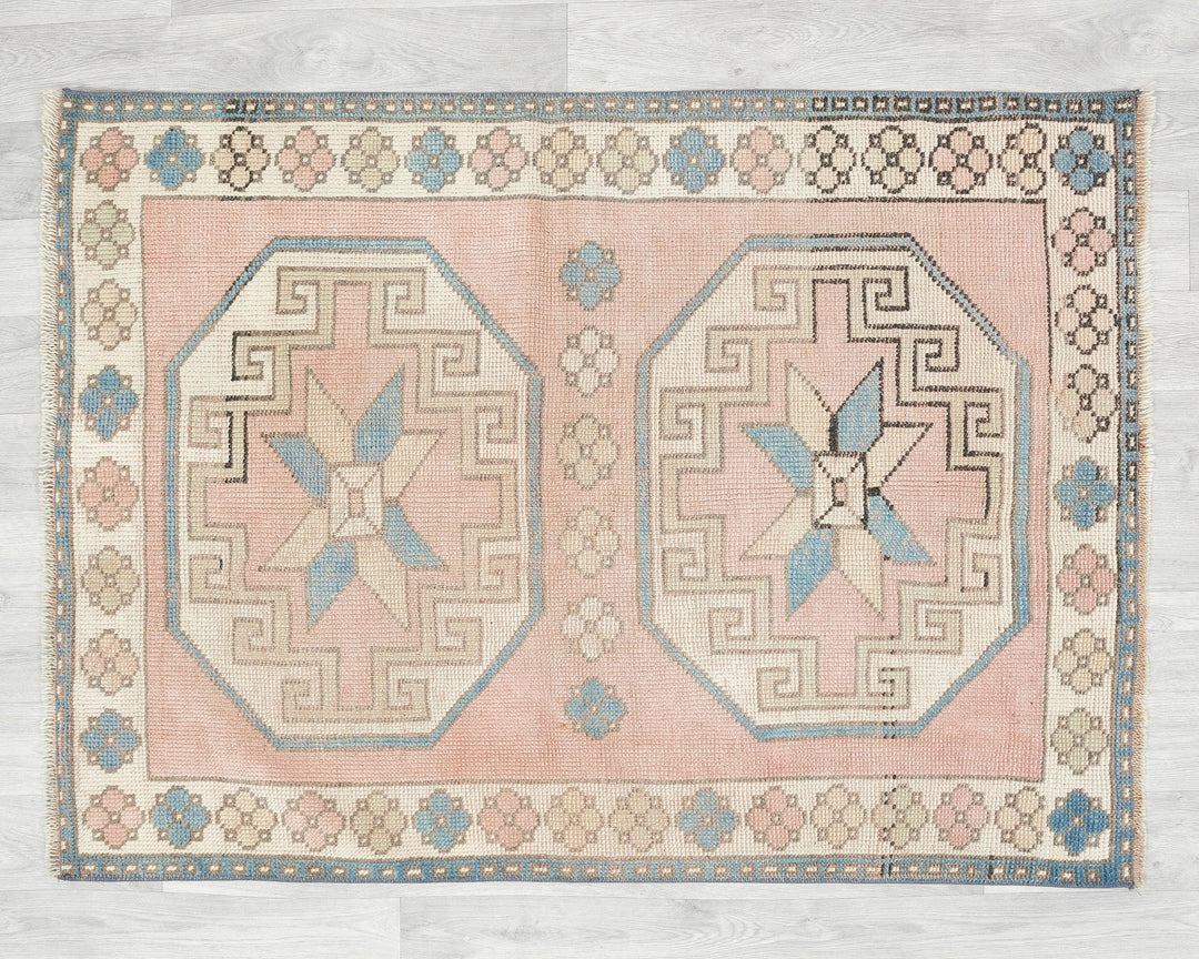 Faded Oushak Rug 3' 4" x 4' 4" | No. VR65081
