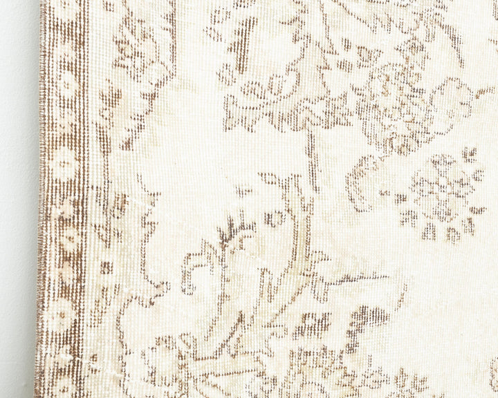 Beige Oushak Rug 5' 5" x 9' 2" | No. VR47740