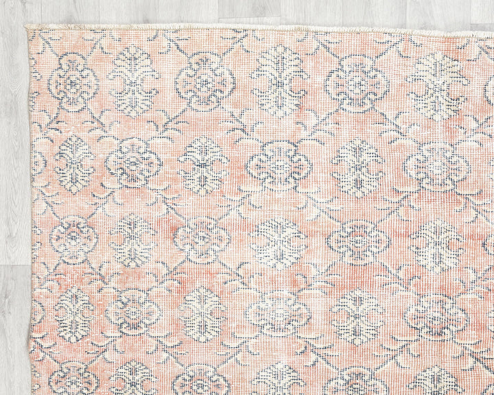 Neutral Oushak Rug 5' 7" x 9' | No. VR73513