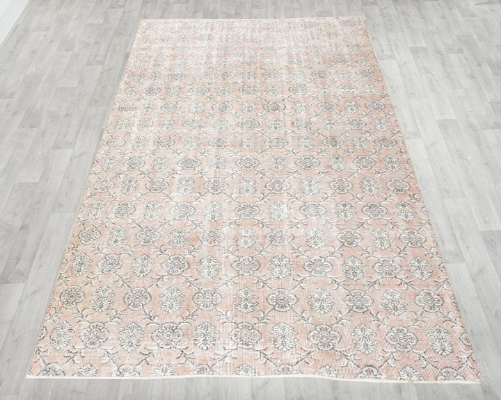 Neutral Oushak Rug 5' 7" x 9' | No. VR73513