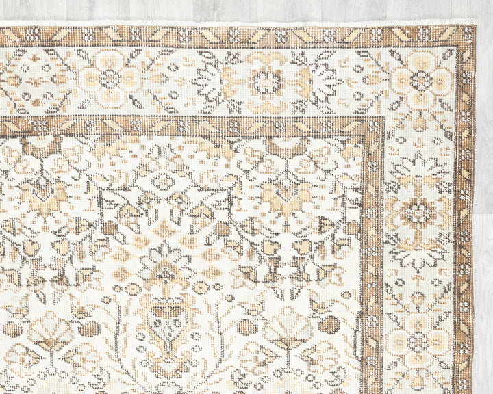 Neutral Oushak Rug 5' 5" x 8' 10" | No. VR87034