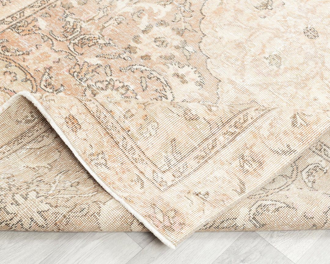 Neutral Oushak Rug 5' x 8' | No. VR71192