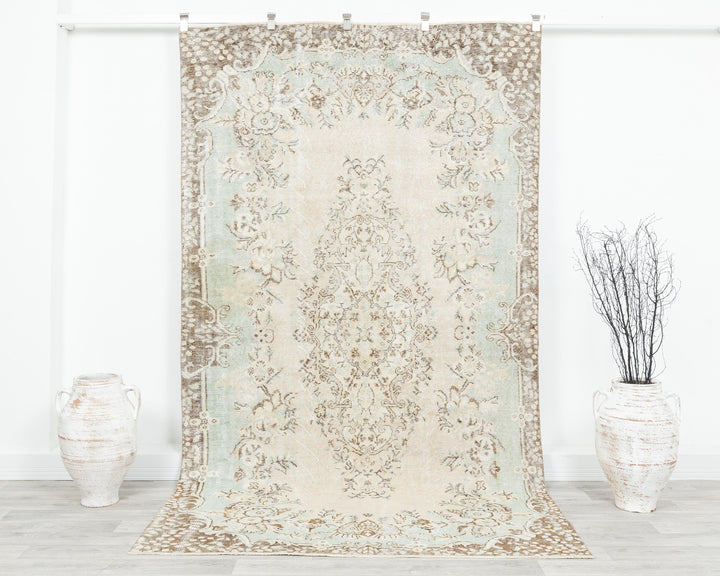 Beige Oushak Rug 5' 2" x 9' 2" | No. VR32459