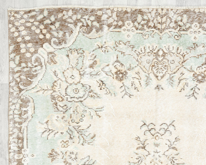 Beige Oushak Rug 5' 2" x 9' 2" | No. VR32459