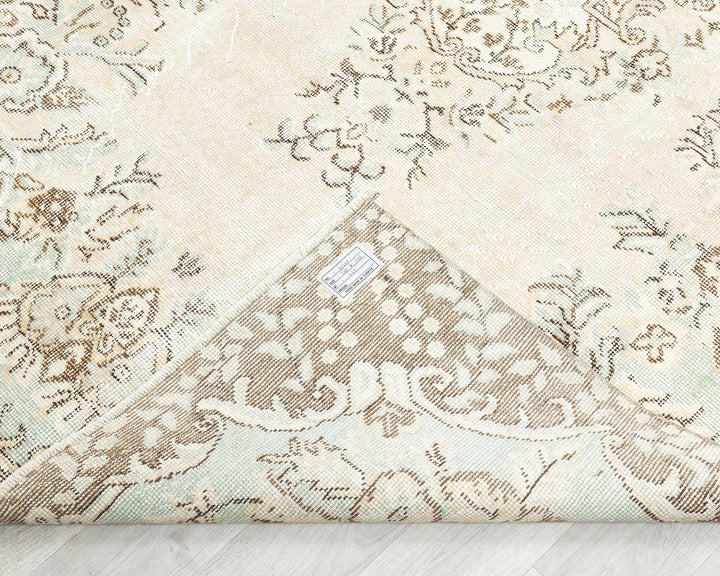 Beige Oushak Rug 5' 2" x 9' 2" | No. VR32459