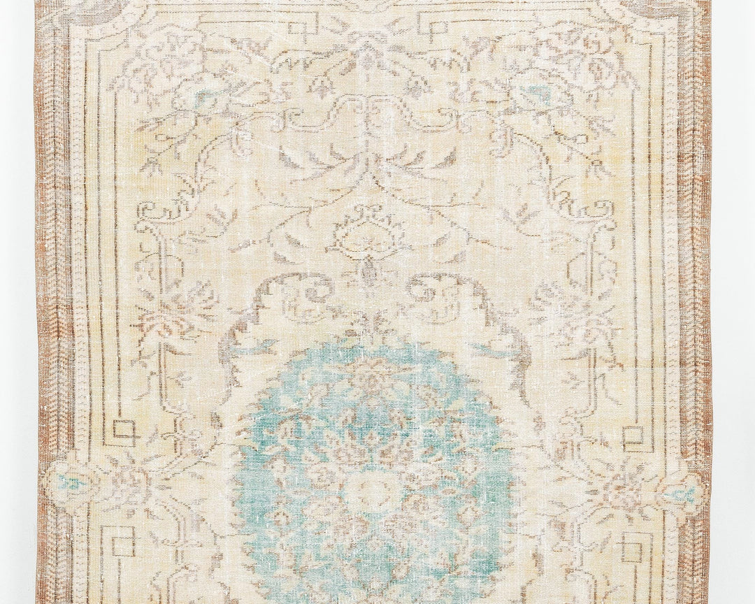 Beige Oushak Rug 5' 7" x 8' 10" | No. VR68335