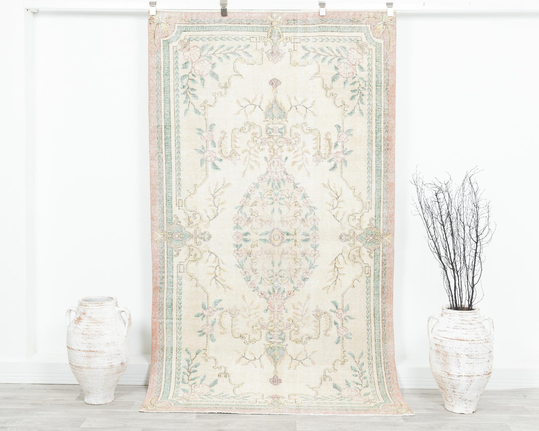 Beige Oushak Rug 4' 6" x 7' 11" | No. VR36921