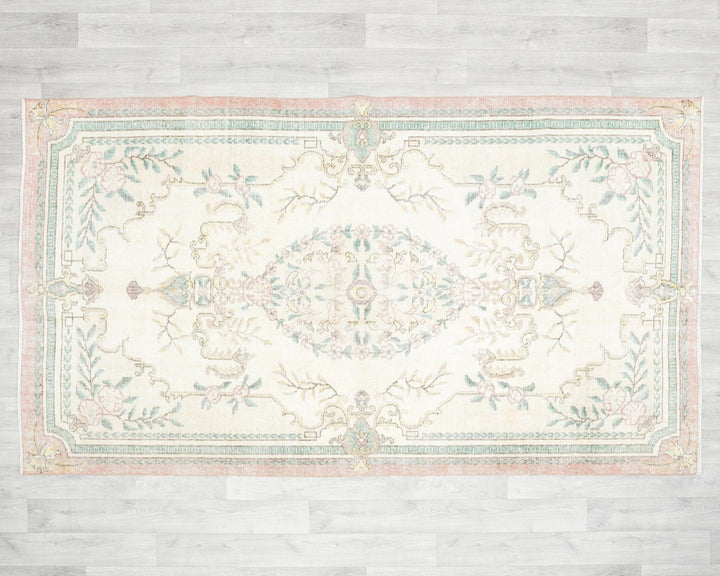 Beige Oushak Rug 4' 6" x 7' 11" | No. VR36921
