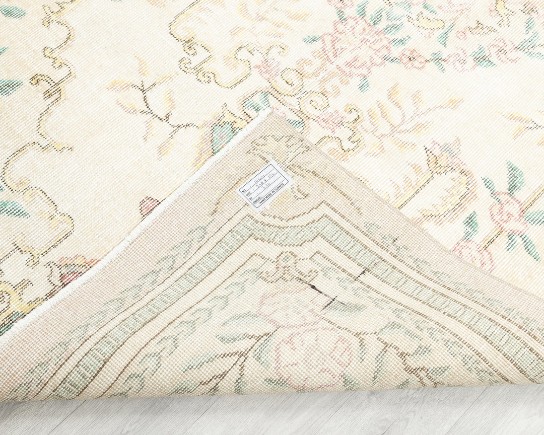 Beige Oushak Rug 4' 6" x 7' 11" | No. VR36921