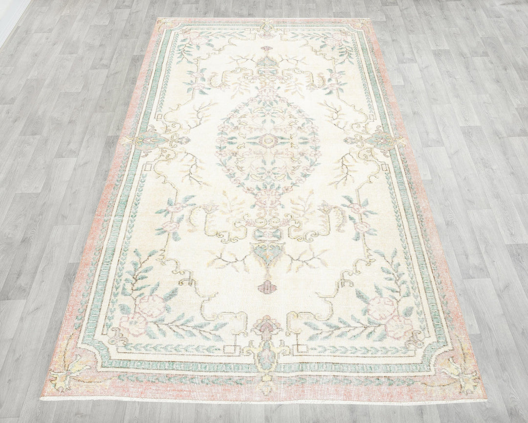 Beige Oushak Rug 4' 6" x 7' 11" | No. VR36921