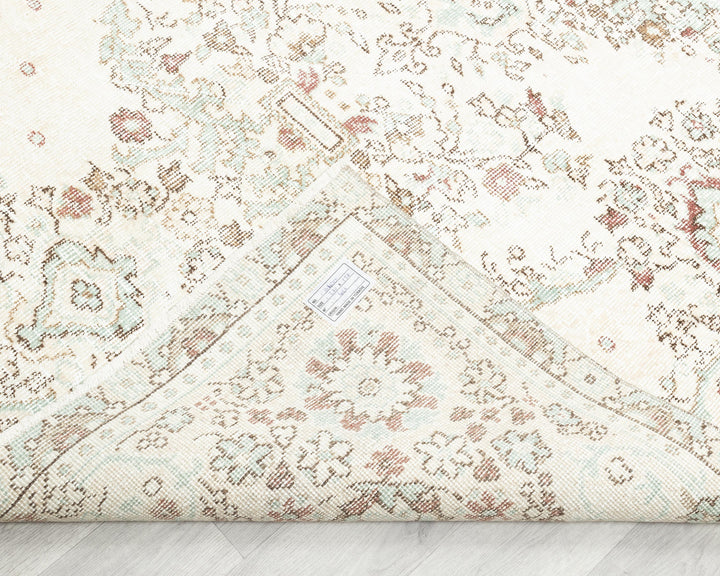 Beige Oushak Rug 5' 2" x 8' 11" | No. VR16926