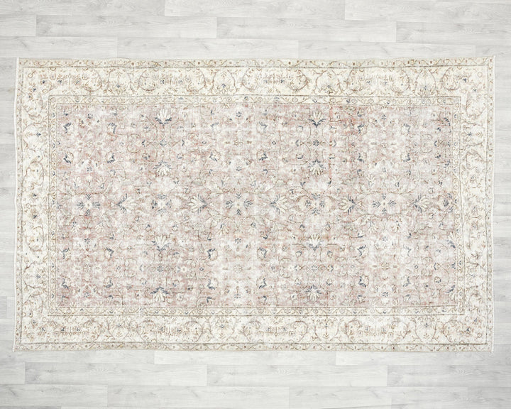 Neutral Oushak Rug 5' 6" x 8' 7" | No. VR67837