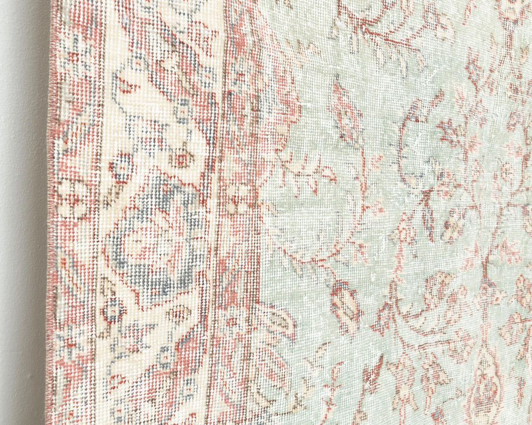 Neutral Oushak Rug 5' 2" x 8' 7" | No. VR78977