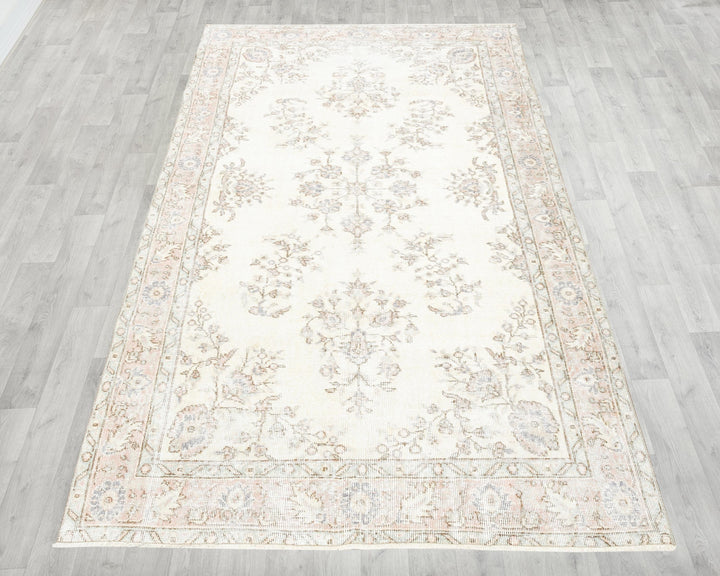 Beige Oushak Rug 4' 10" x 7' 8" | No. VR72171