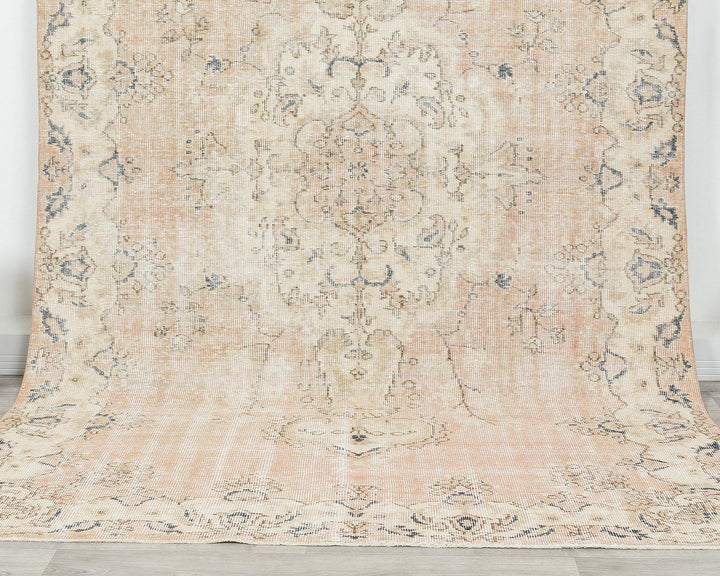 Neutral Oushak Rug 5' 11" x 9' 8" | No. VR30767