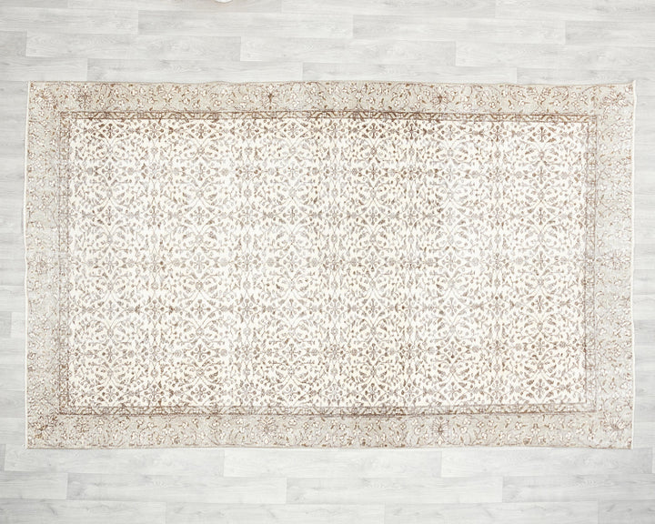 Neutral Oushak Rug 5' 10" x 9' 2" | No. VR50151