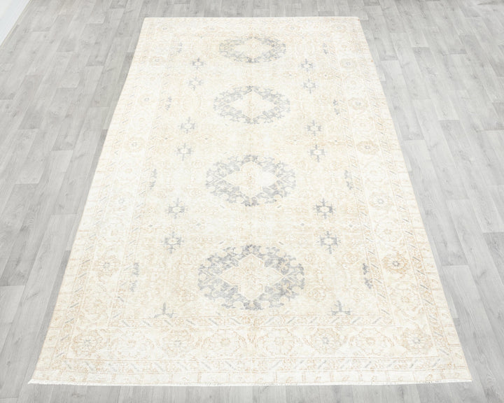 Beige Oushak Rug 4' 11" x 8' 2" | No. VR94806