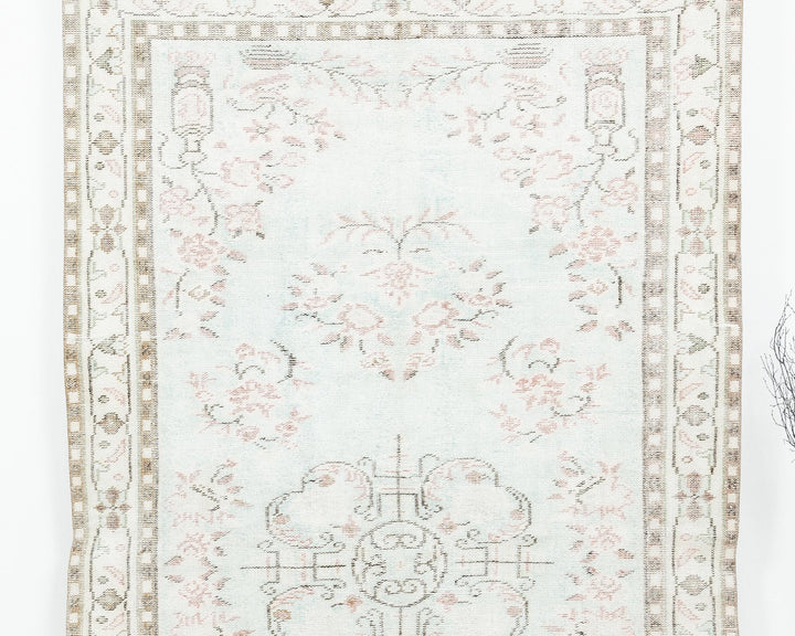 Neutral Oushak Rug 5' 6" x 9' 7" | No. VR20294