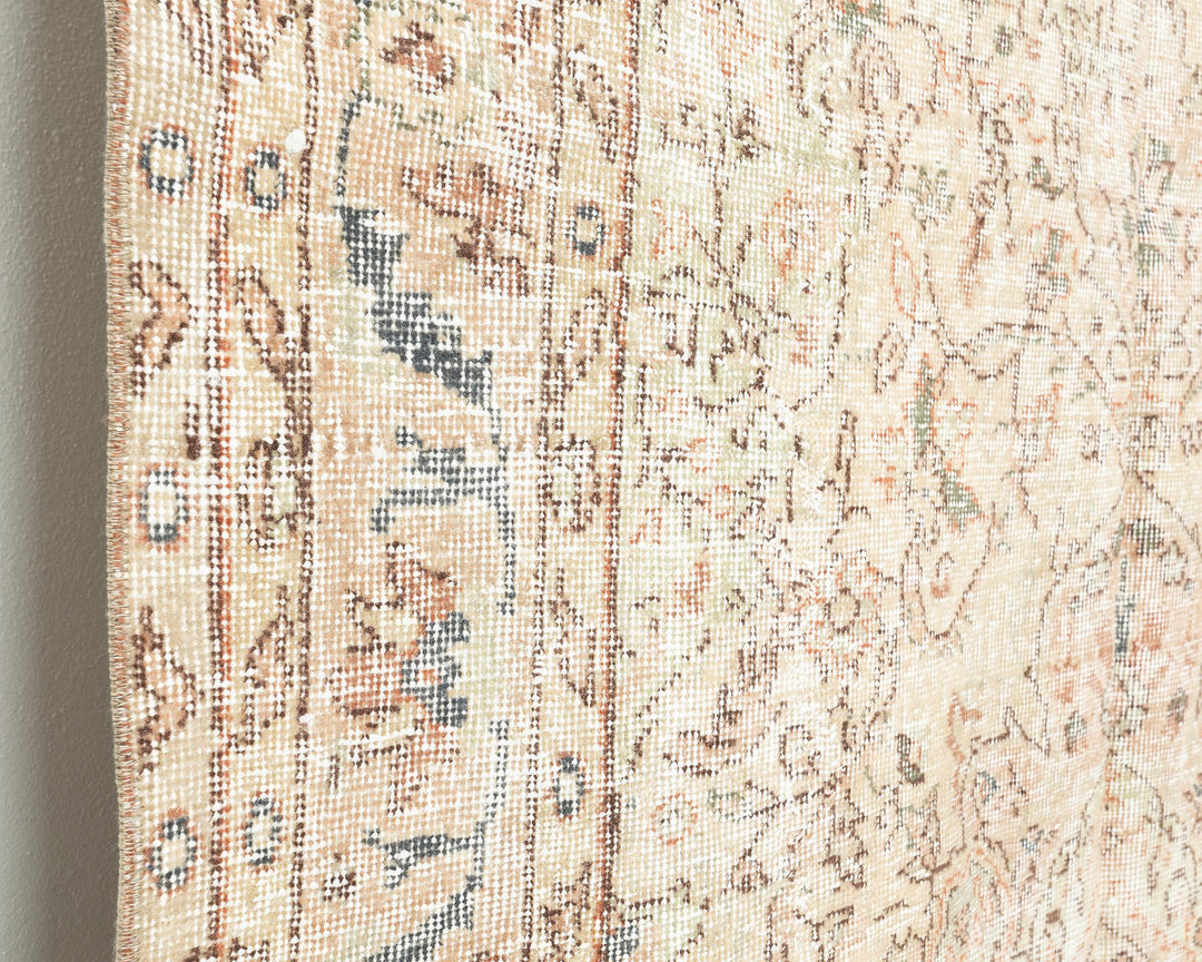 Beige Oushak Rug 4' 11" x 8' 5" | No. VR51968