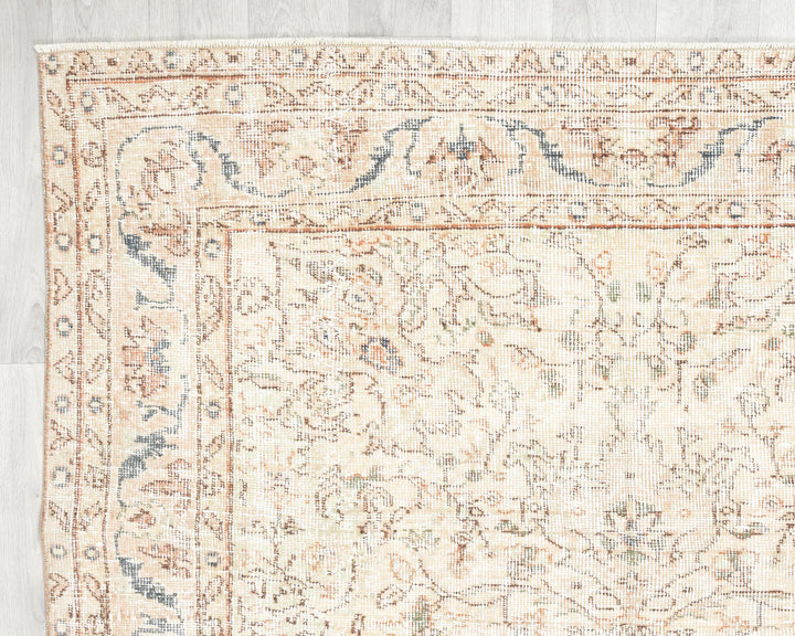 Beige Oushak Rug 4' 11" x 8' 5" | No. VR51968