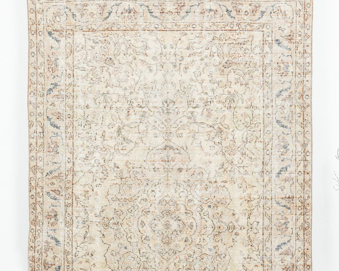 Beige Oushak Rug 4' 11" x 8' 5" | No. VR51968