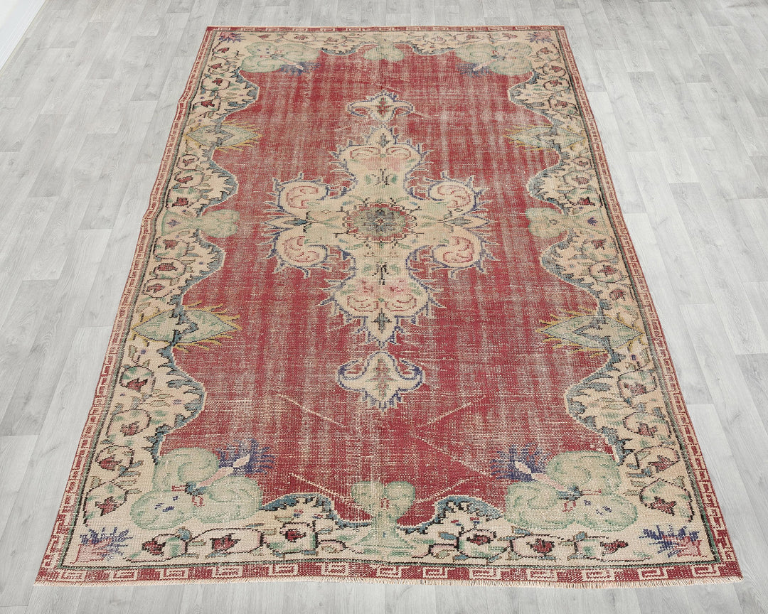 Red Oushak Rug 5' 6" x 8' 6" | No. VR17519