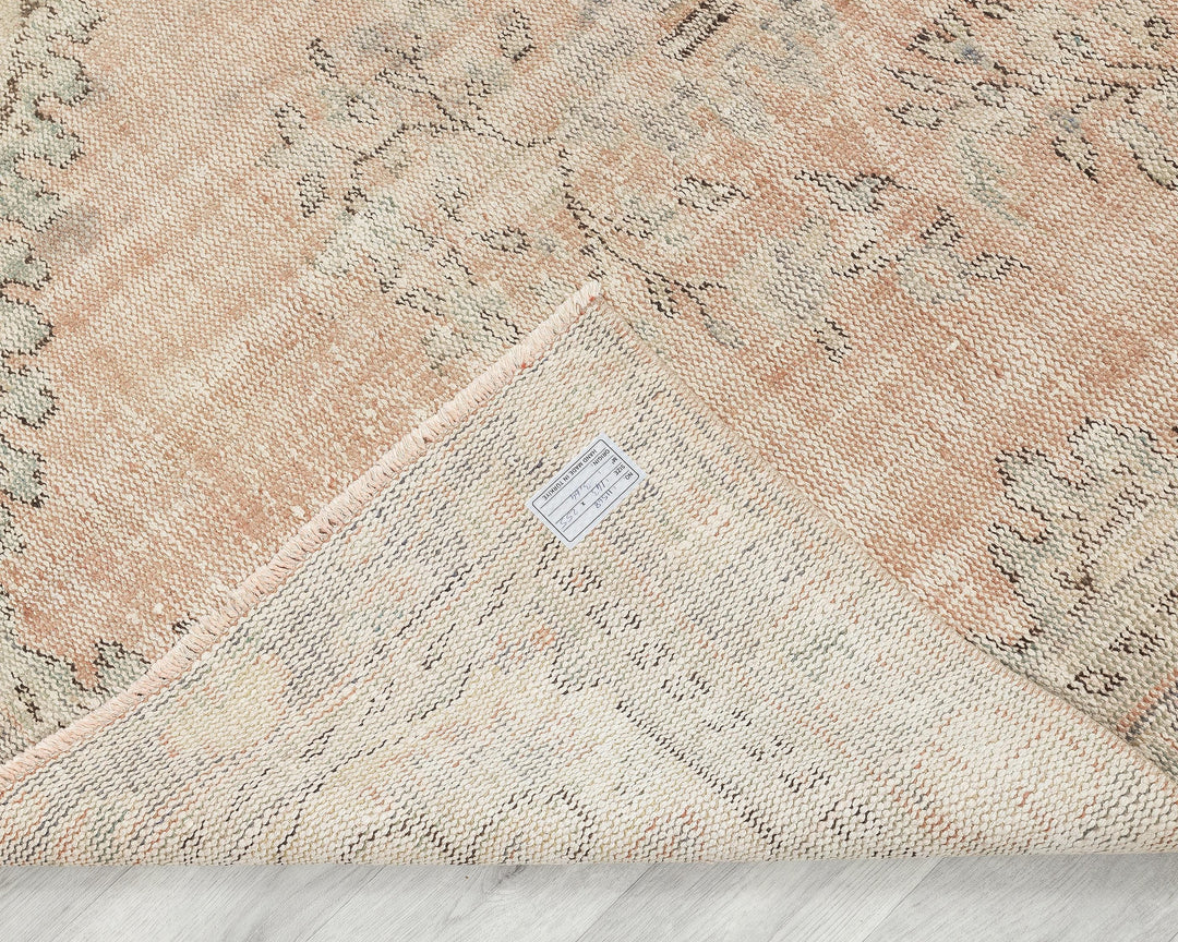 Faded Oushak Rug 4' 8" x 8' 4" | No. VR16840