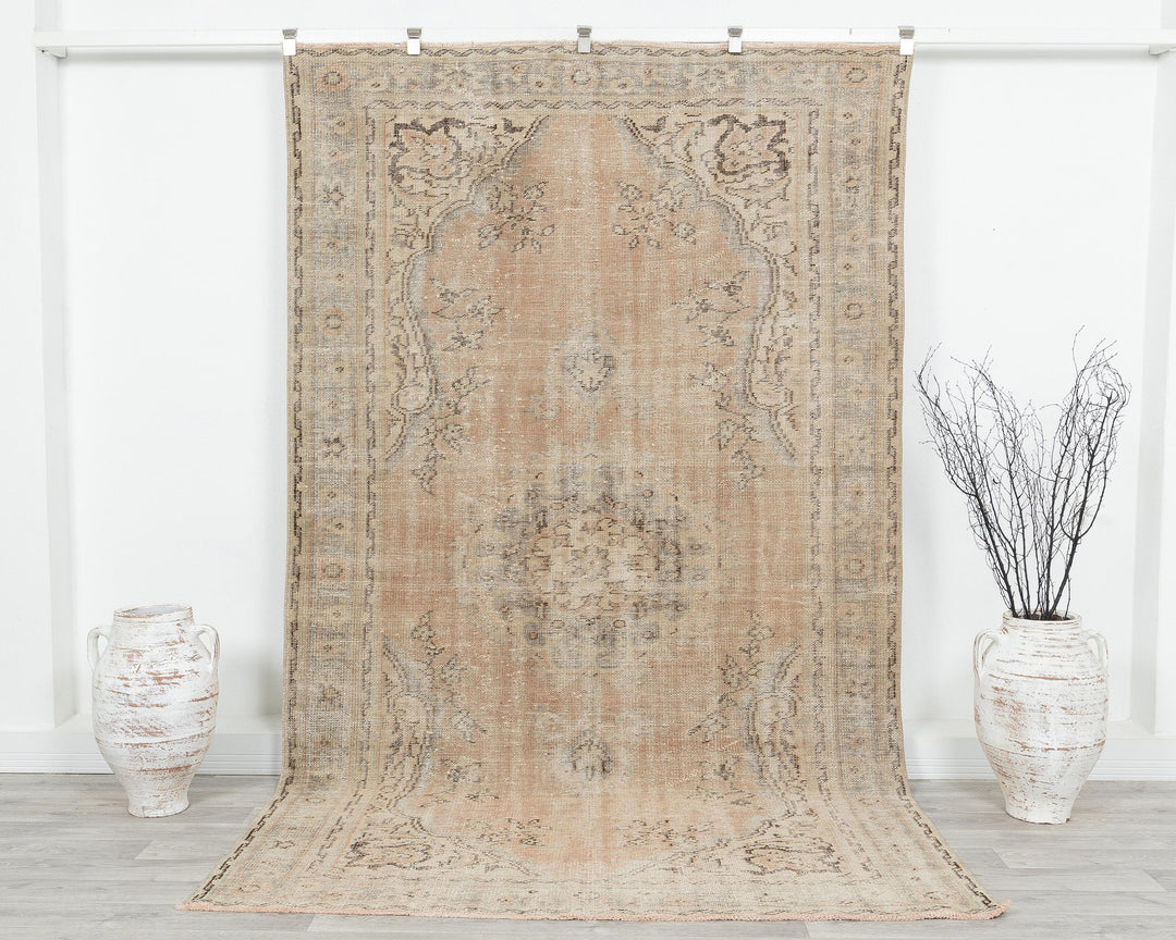 Faded Oushak Rug 5' 7" x 9' 4" | No. VR53809