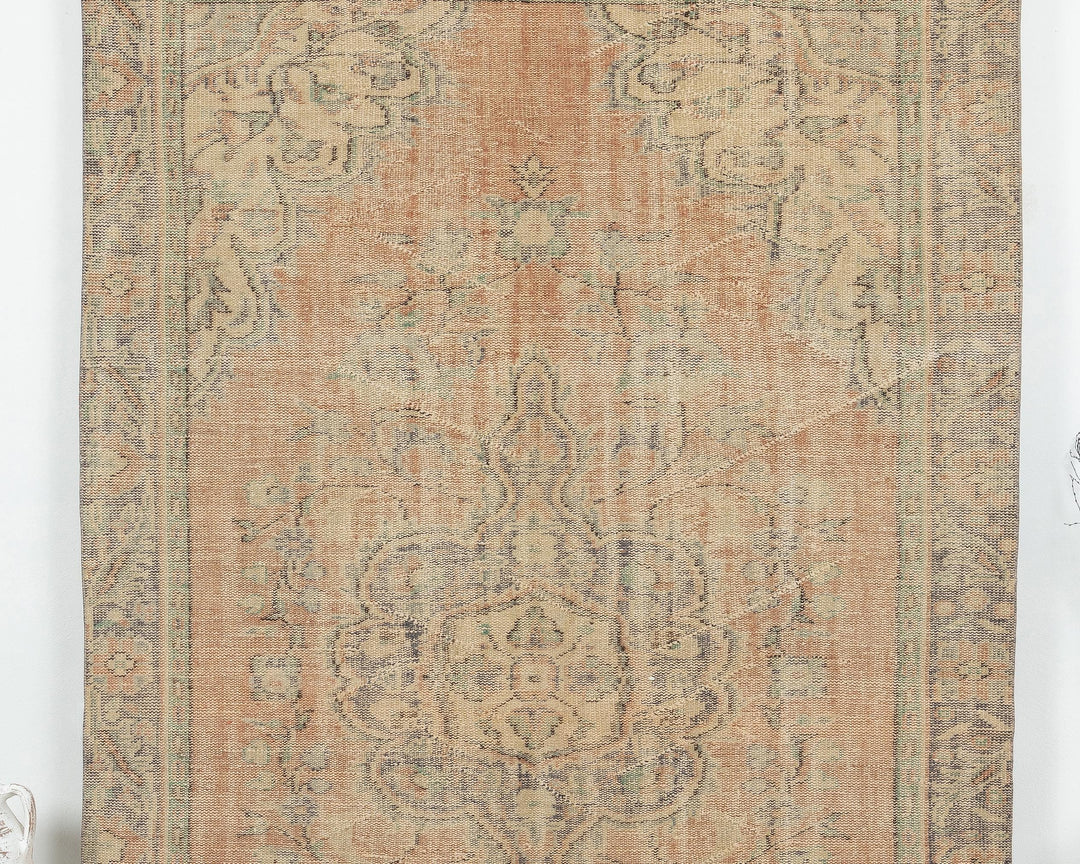 Faded Oushak Rug 5' 11" x 9' 5" | No. VR42560