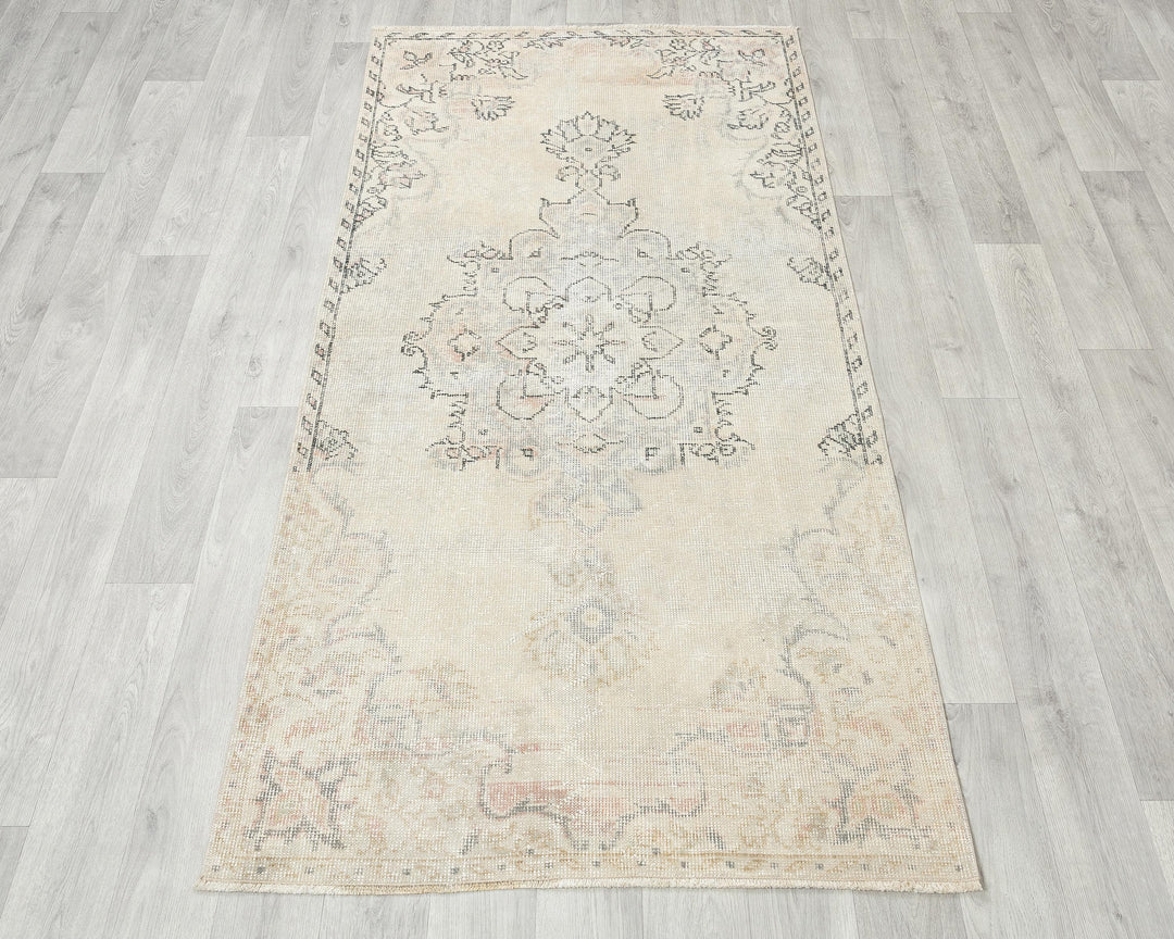 Beige Oushak Rug 3' x 5' 11" | No. VR29743