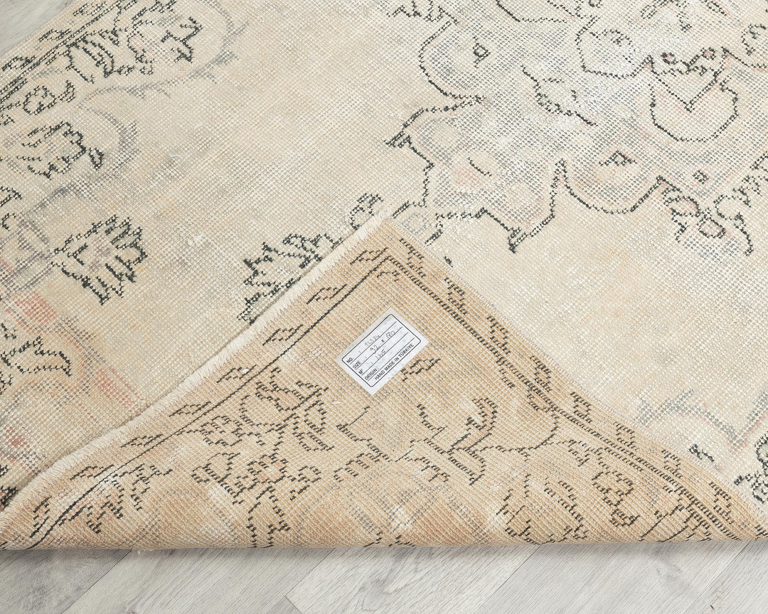 Beige Oushak Rug 3' x 5' 11" | No. VR29743
