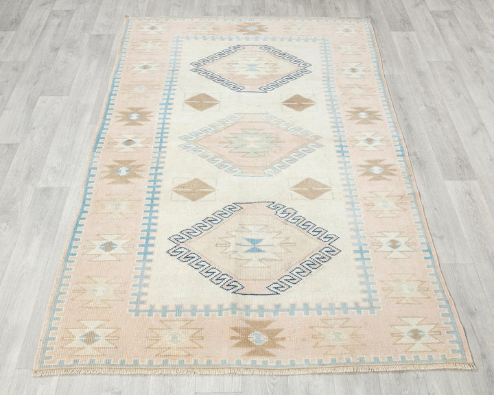 Neutral Oushak Rug 4' x 6' 1" | No. VR91706