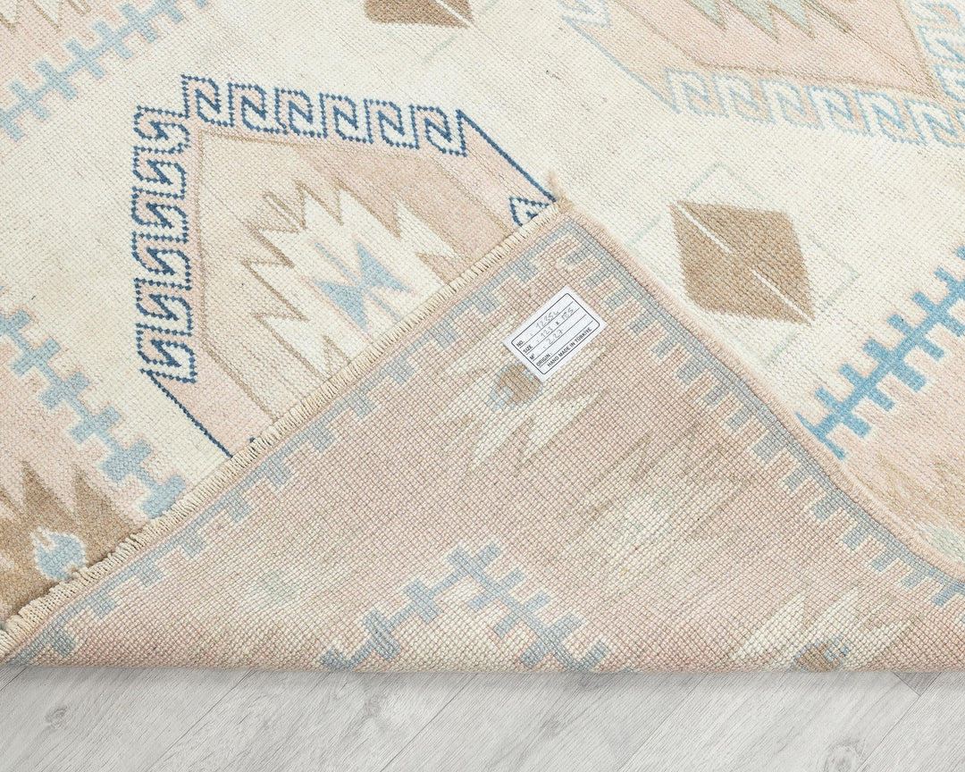 Neutral Oushak Rug 4' x 6' 1" | No. VR91706