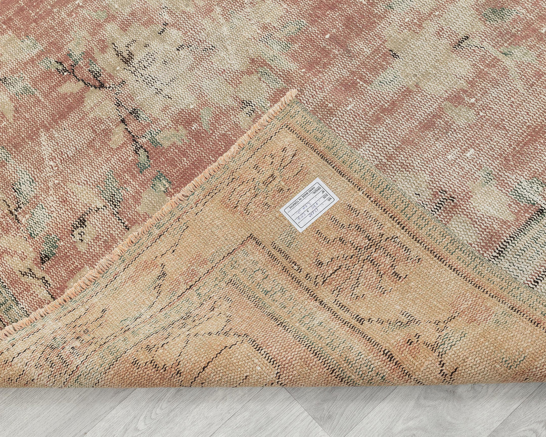 Faded Oushak Rug 5' 8" x 8' 5" | No. VR29903
