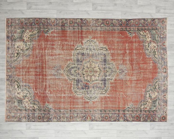 Faded Oushak Rug 5' 7" x 8' 4" | No. VR70848
