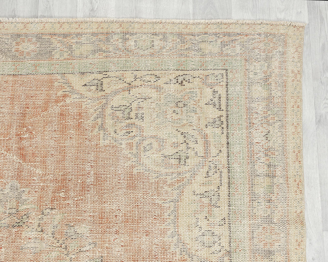 Faded Oushak Rug 5' 8" x 9' 1" | No. VR17962