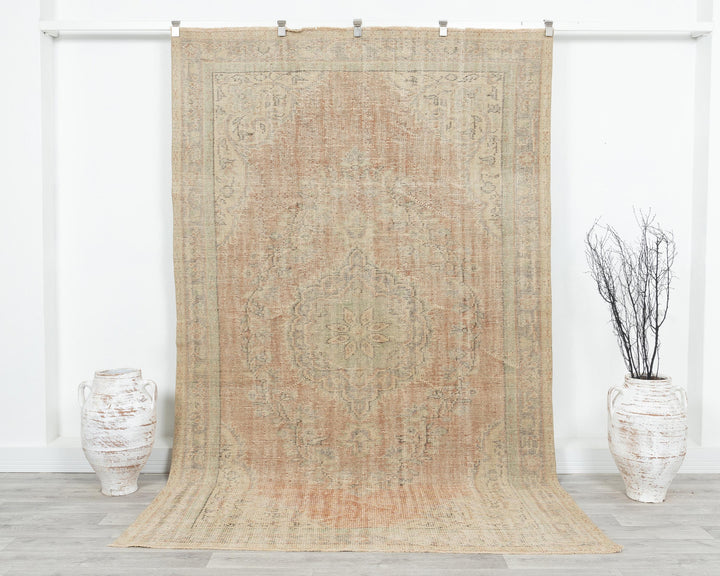 Faded Oushak Rug 5' 8" x 9' 1" | No. VR17962