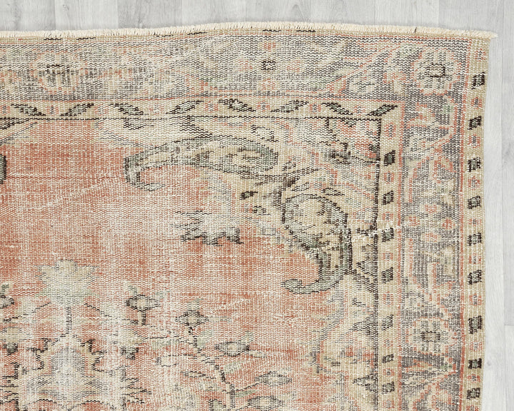 Faded Oushak Rug 5' 2" x 8' | No. VR35454