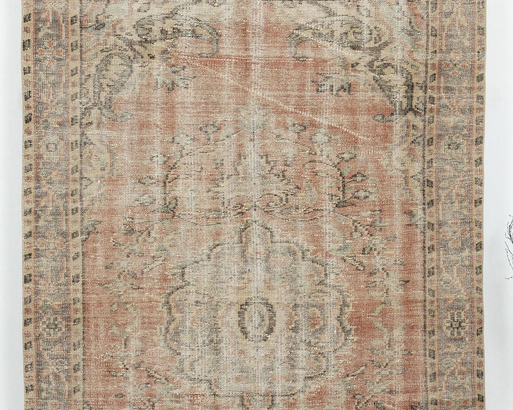 Faded Oushak Rug 5' 2" x 8' | No. VR35454