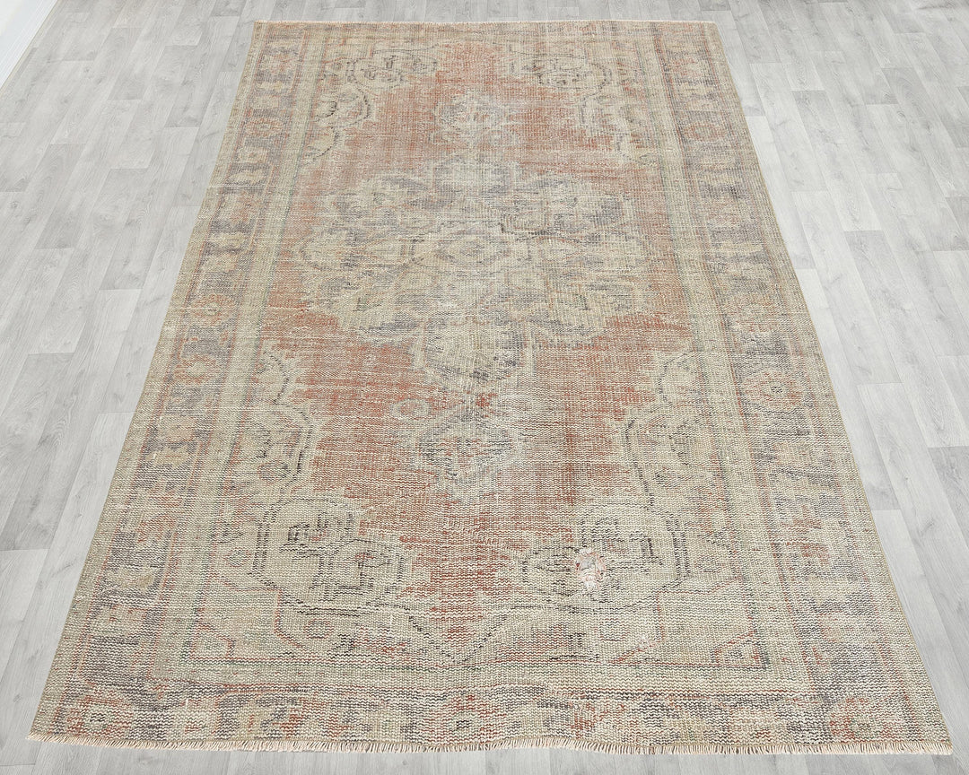 Faded Oushak Rug 5' 2" x 7' 3" | No. VR47348