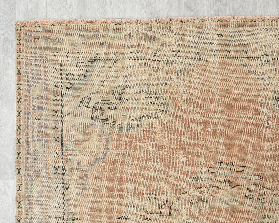 Faded Oushak Rug 5' 8" x 8' 5" | No. VR76900