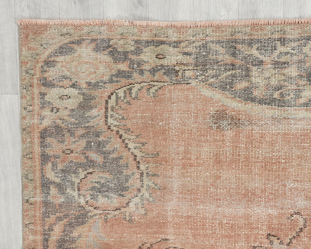 Faded Oushak Rug 5' 8" x 9' 2" | No. VR85219