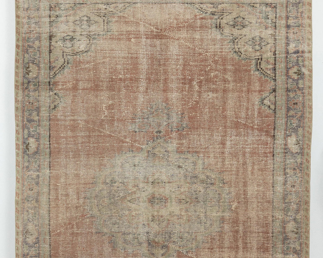 Faded Oushak Rug 5' 4" x 8' 5" | No. VR93101