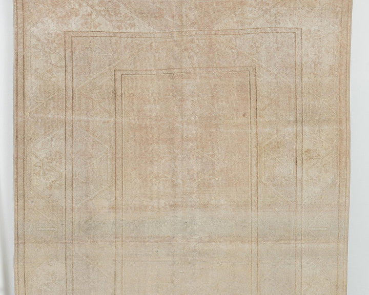 Beige Oushak Rug 4' 11" x 7' 8" | No. VR26782