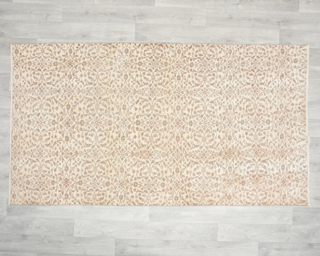 Beige Oushak Rug 3' 8" x 6' 10" | No. VR58438