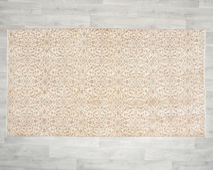 Beige Oushak Rug 3' 8" x 6' 10" | No. VR58438