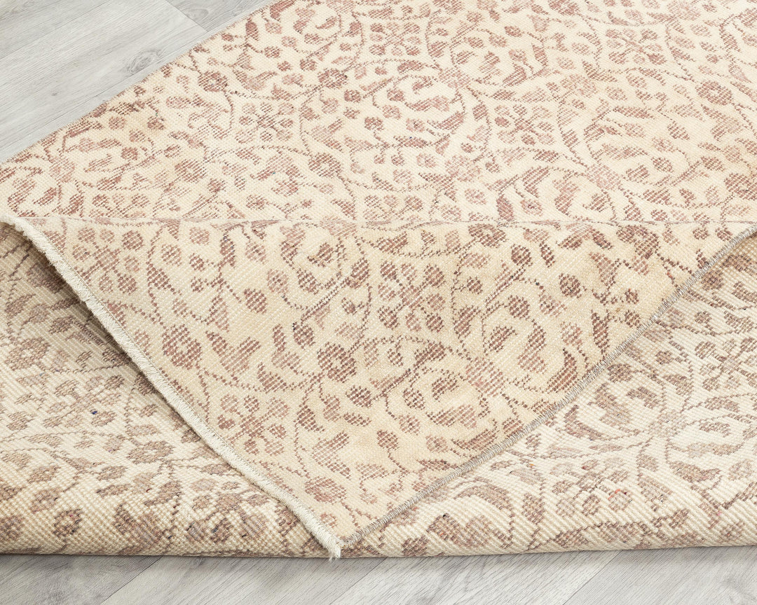 Beige Oushak Rug 3' 8" x 6' 10" | No. VR58438