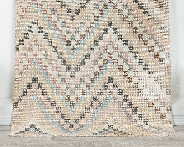 Neutral Oushak Rug 3' x 5' 7" | No. VR84825